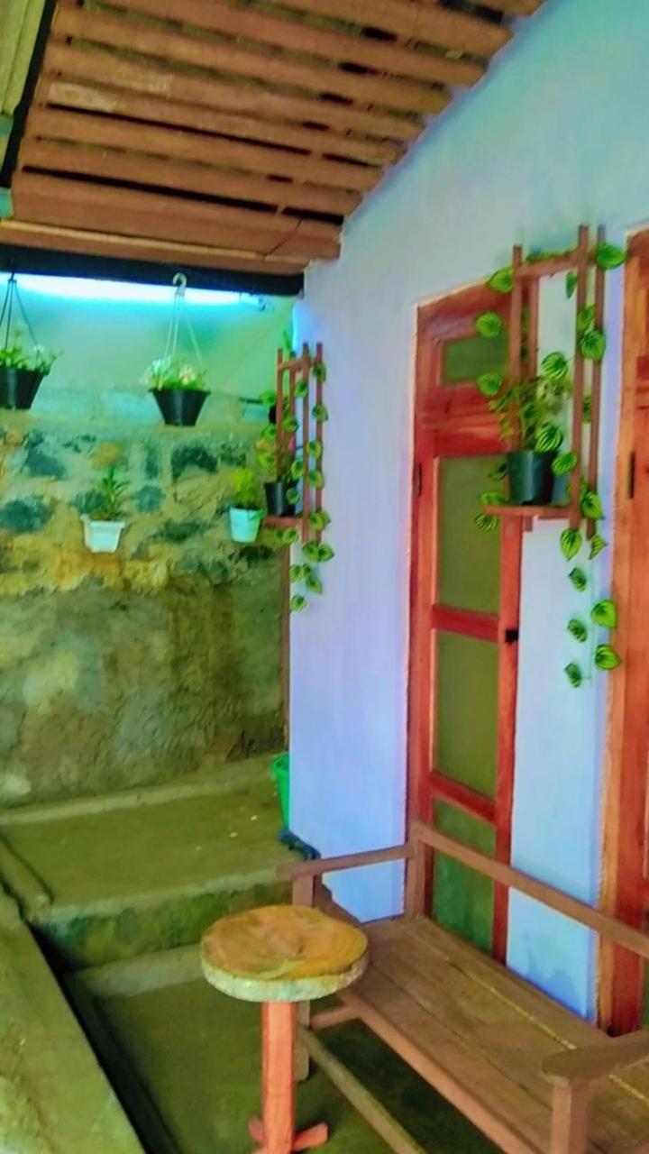 Ella Kumi Hostel Exterior photo