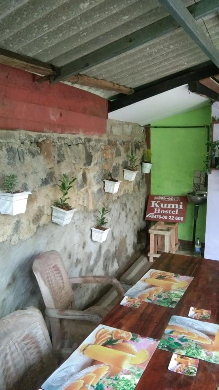 Ella Kumi Hostel Exterior photo